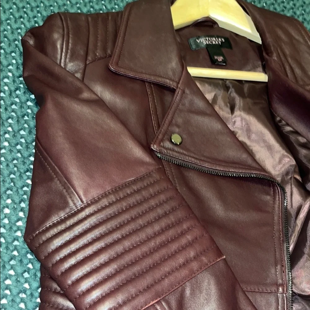 Rare Vintage Y2K Victoria's Secret Burgundy Leather Jacket - Picture 4 of 6